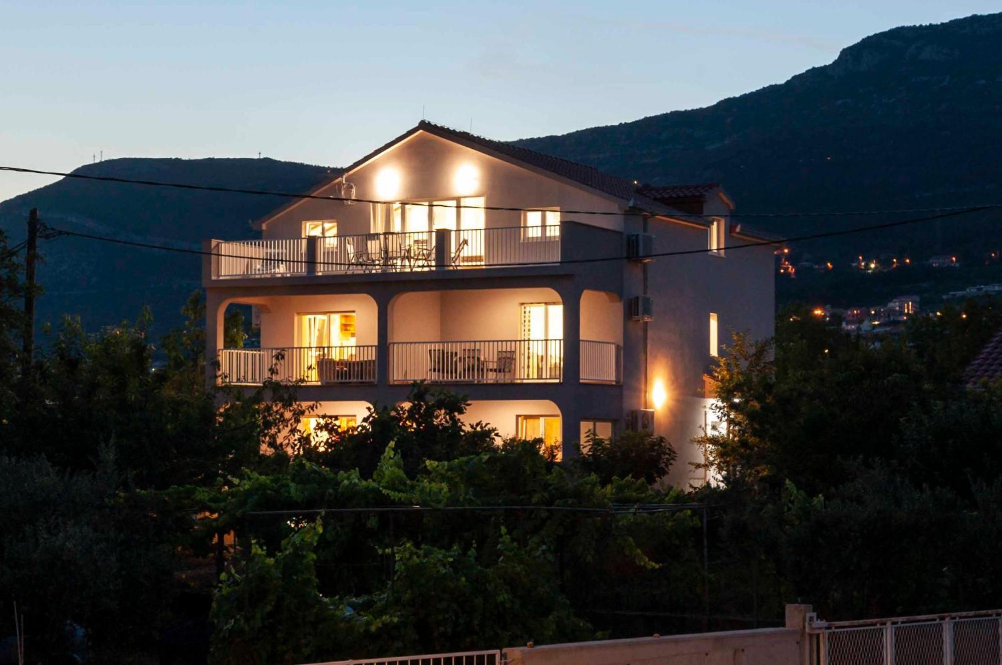Apartment Sunshine, Sunrise, Sunset Kaštela Zewnętrze zdjęcie